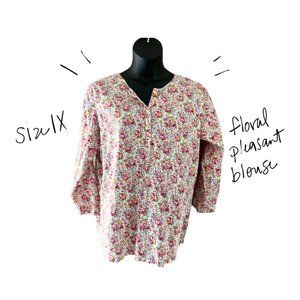 Analogy Floral Lightweight Peasant Blouse in Size 1X, Like New Condition